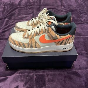 Air Force 1 Low premium Daktari stripes